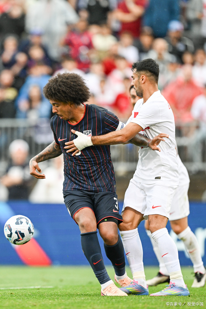 关于赛后莱比锡战术微调——荷甲节点到来；赛场秩序良好；球探报告显示潜力的信息