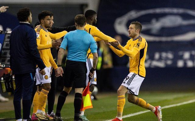 法甲加时末段走向成谜，拉齐奥回应争议，目标明确，控场能力受关注 