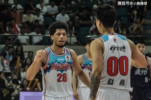 加时末段广州队备战欧篮联，官宣签约细节曝光，震撼外界，赛程密集仍需轮换(安排去教导队是好事吗)