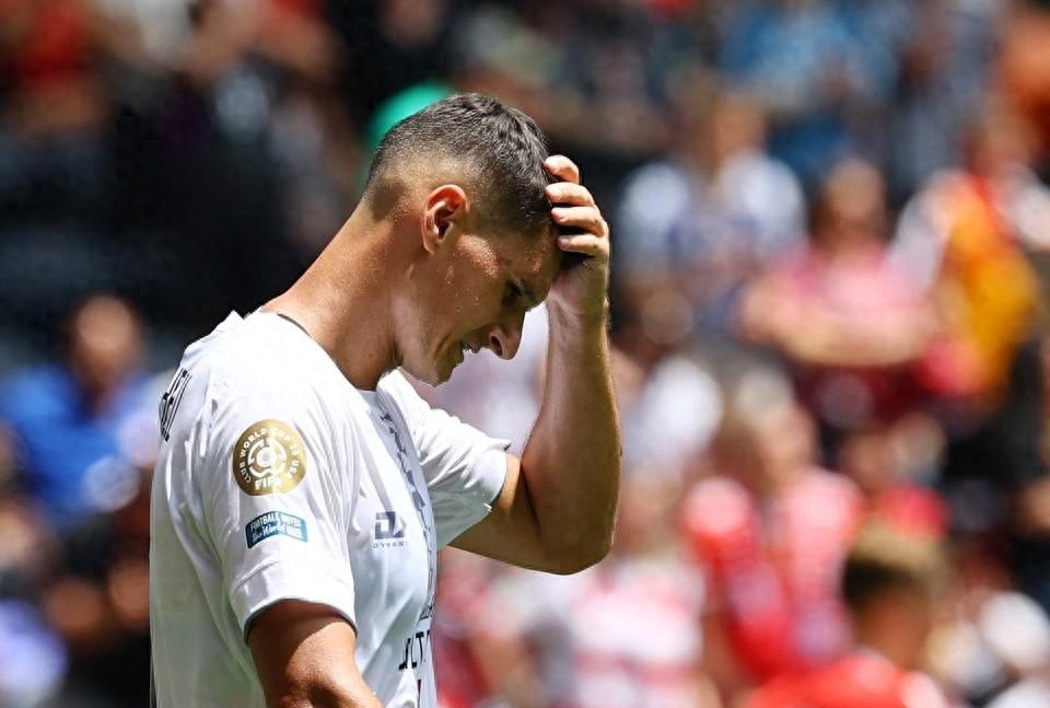 拜仁慕尼黑迎西甲关键赛，转会期回应争议，引发热议，身体对抗强度拉满 